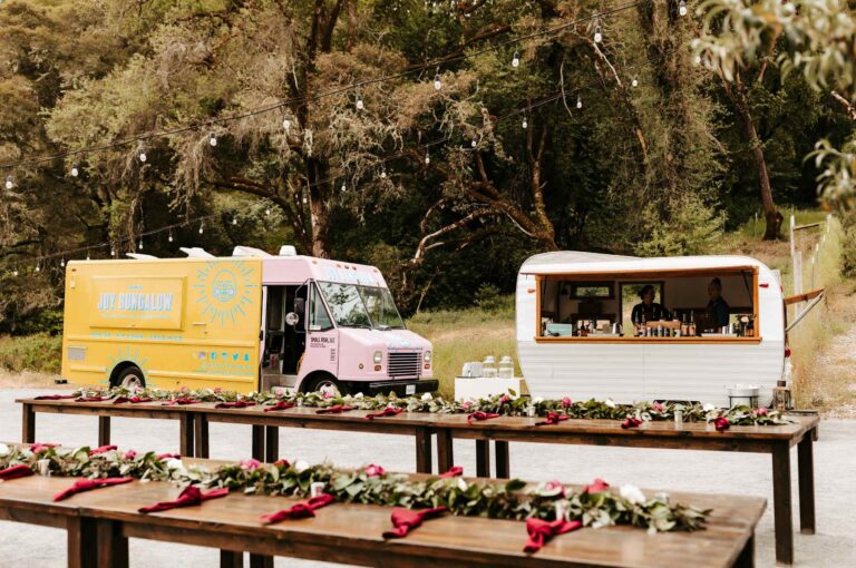 Do You Dream of Having a Food Truck at Your Wedding?