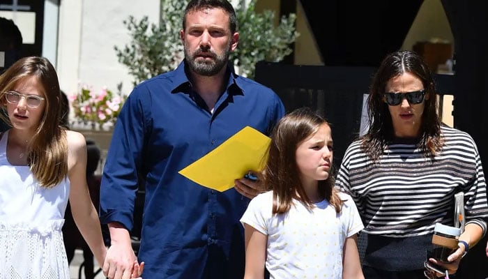 Ben Affleck, Jennifer Garner put kids first on Christmas