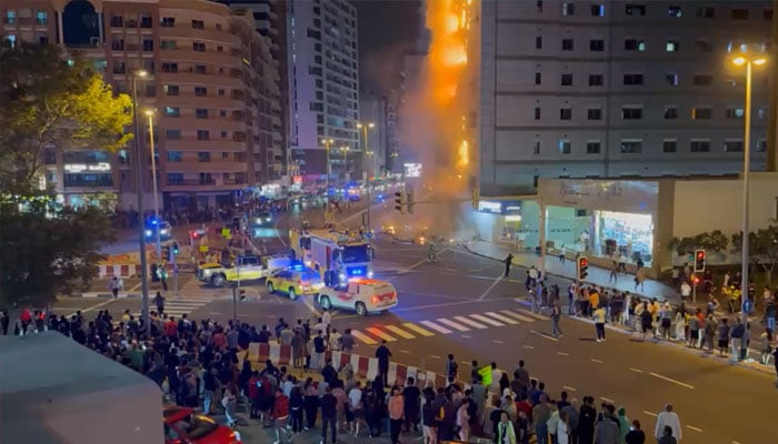 Fire breaks out in building near Mall of Emirates Dubai