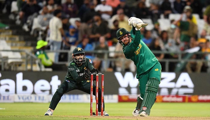 Heinrich Klaasen fined for ‘kicking stumps’ during second Pakistan ODI