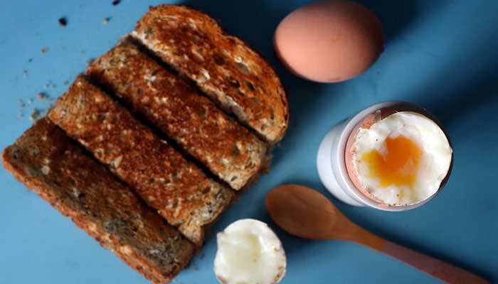 How does eating breakfast improve your well-being?