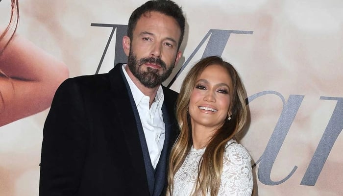 Jennifer Lopez using voodoo magic to get rid of Ben Affleck: Source