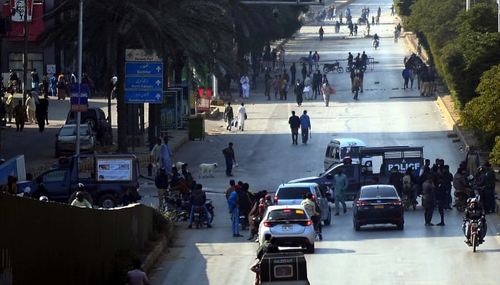 Karachi paralysed by road blockades as MWM protests continue for third day