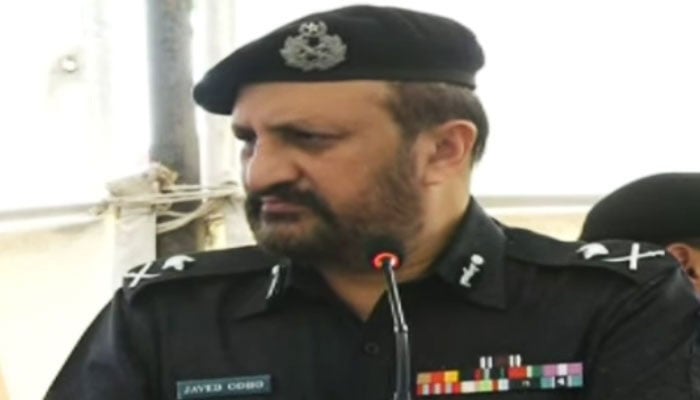 Karachi police chief Javed Alam Odho is addressing an event in Karachi on December 30, 2024. — Screengrab via Geo News