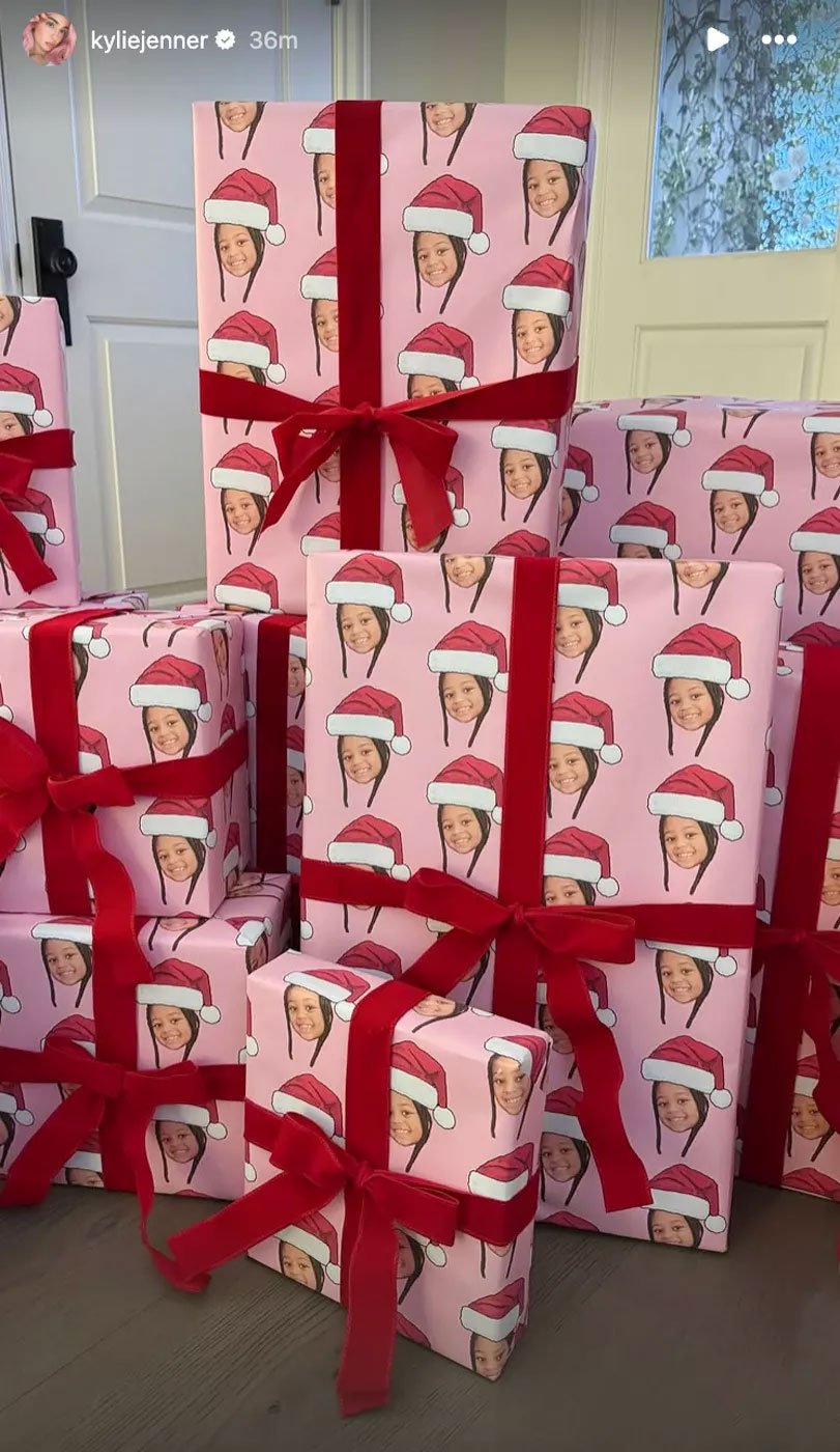 Kylie Jenner shows off her Christmas giftwrapping approach