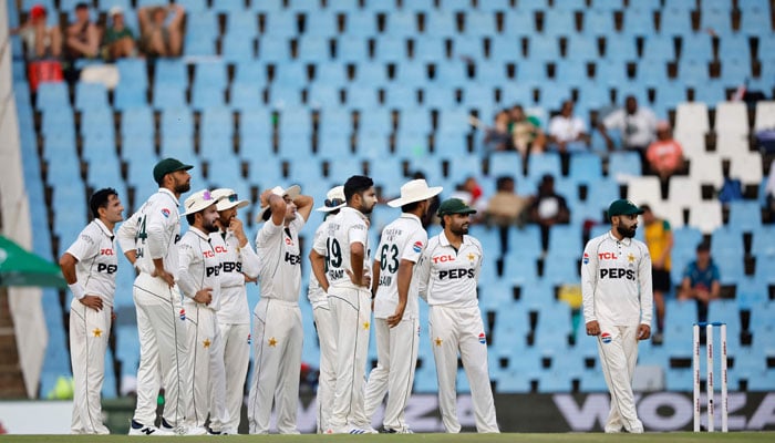 Pakistan eye early wickets against South Africa on fourth day of first Test