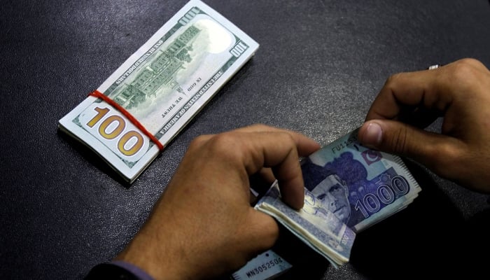 Pakistan records 10-year-high current account surplus