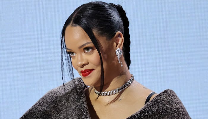 Rihanna under fire over recent karaoke performance