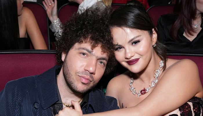 Selena Gomez continues to flaunt her engagement ring after Benny Blanco proposal