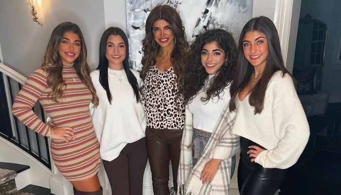 Teresa Giudice stuns in holiday photos with her grown-up daughters