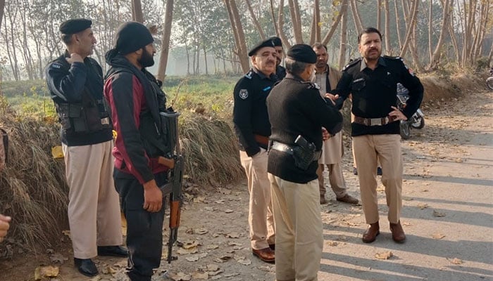 Two policemen martyred, three wounded in Shangla ‘terrorist attack’