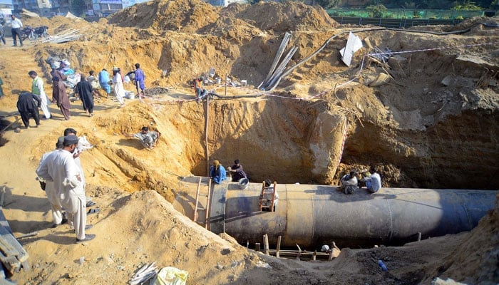 Water supply to Karachi areas ‘resumes’ as main line repaired