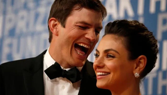 Ashton Kutcher, Mila Kunis enjoy low-key rare outing