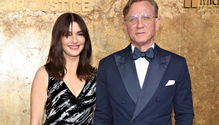 Daniel Craig and Rachel Weisz didnt make a couples appearance at the 2025 Golden Globes