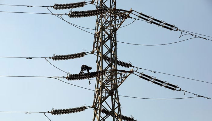 ‘Govt seeks to reduce electricity prices by Rs10 per unit’