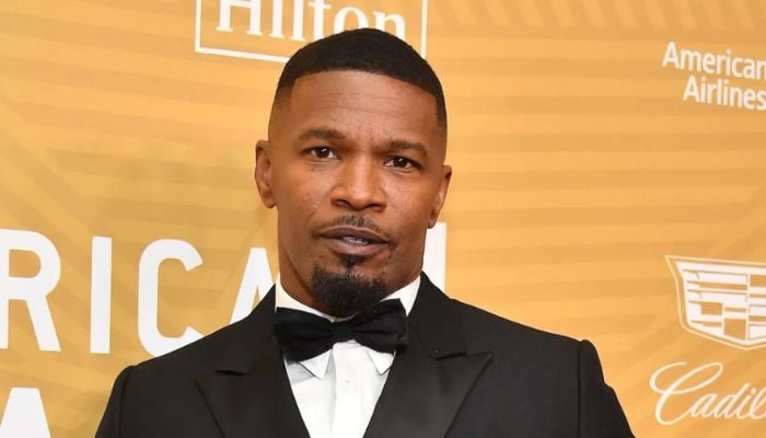 Jamie Foxx makes Golden Globes comeback with his special dates