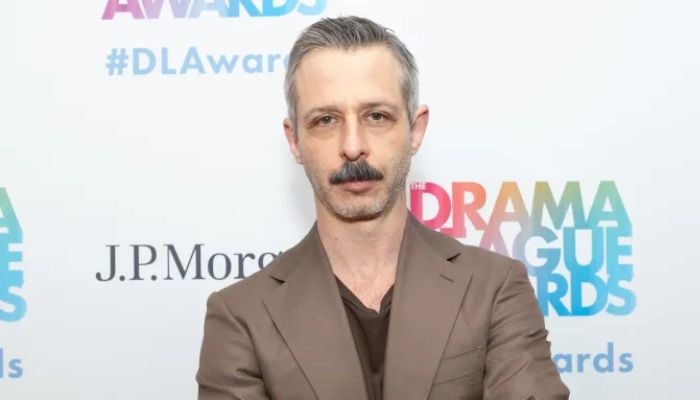 Jeremy Strong’s bizarre reason for donning hat at Golden Globes revealed