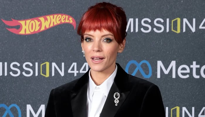 Lilly Allen catches husband cheating?