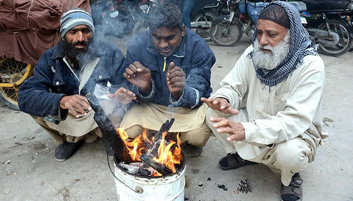 Mercury drops to 9°C in Karachi, says Met Office