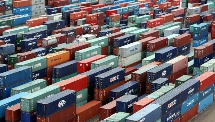 New Customs regulations bring cargo transport to standstill