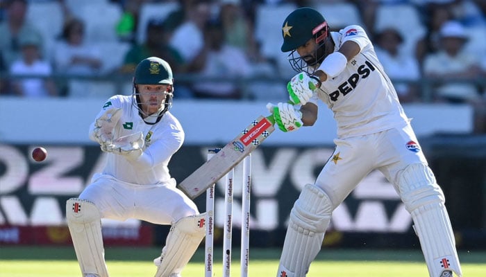 Second Test: Pakistan look to stabilise after losing early wickets to South Africa