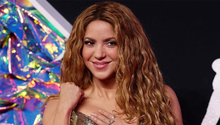 Shakira plans to start New Year with new tour?